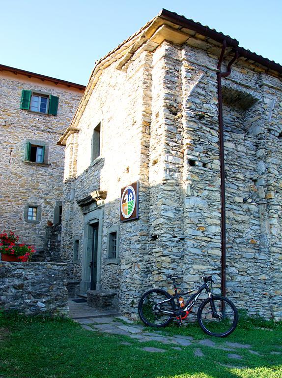 Agriturismo Casa Turchetti Comano  Экстерьер фото