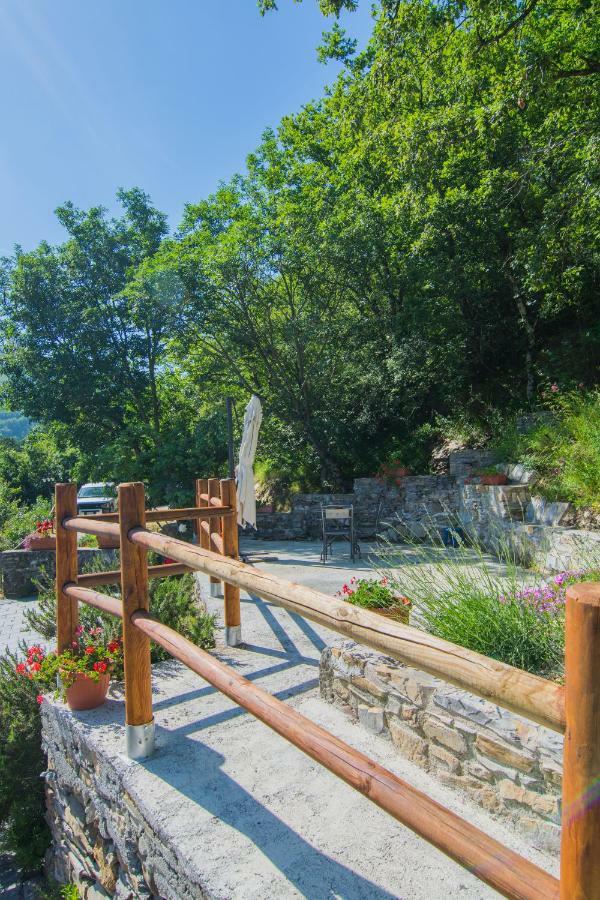 Agriturismo Casa Turchetti Comano  Экстерьер фото